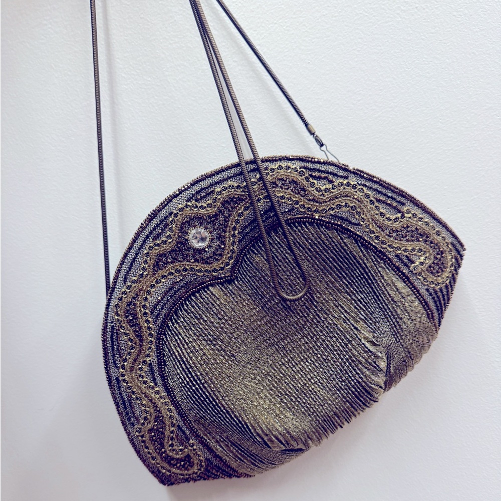 Vintage Delill 1950s beaded purse with satin lining in great condition